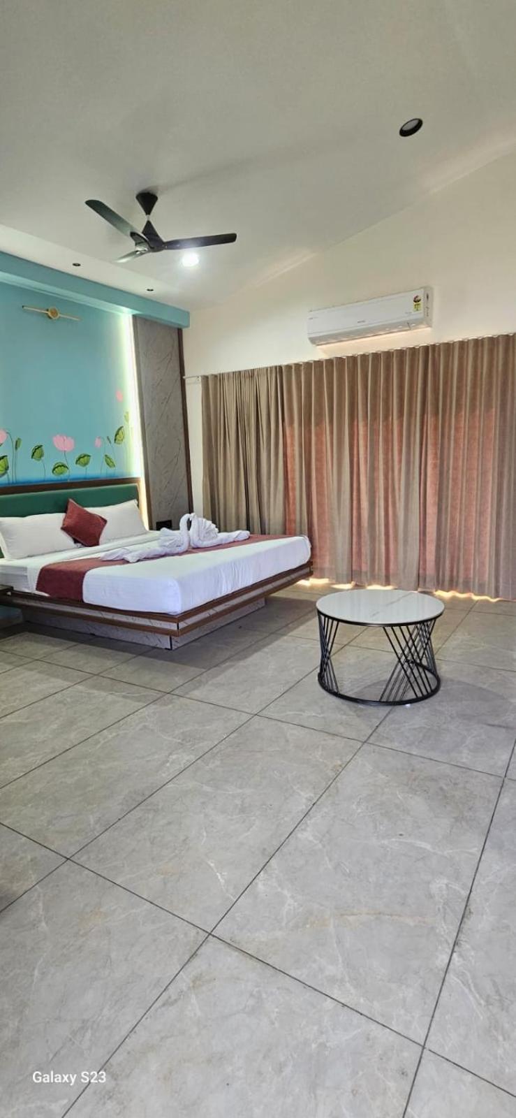 Shree Jalaram Resort Kodae Exterior photo